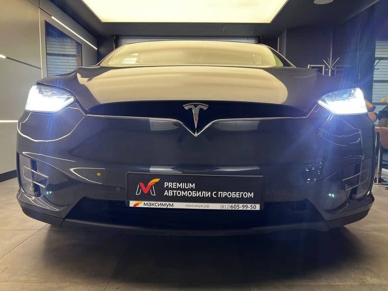 Tesla Model X 2017 года, 68 782 км - вид 2