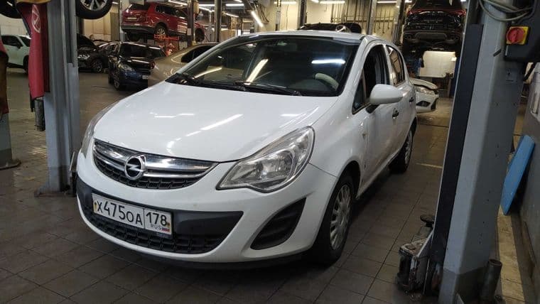 Opel Corsa 2013 года, 281 290 км - вид 1