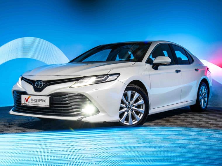 Toyota Camry, 2019