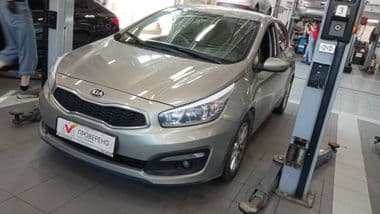 KIA Ceed 2016 года, 117 541 км - вид 1