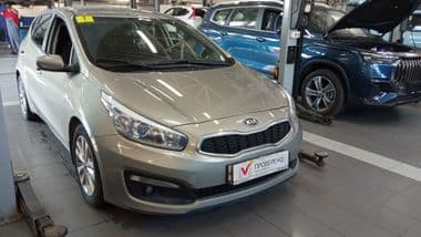 KIA Ceed 2016 года, 117 541 км - вид 2