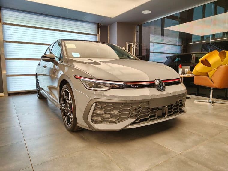 Volkswagen Golf GTI, 2025 - вид 2