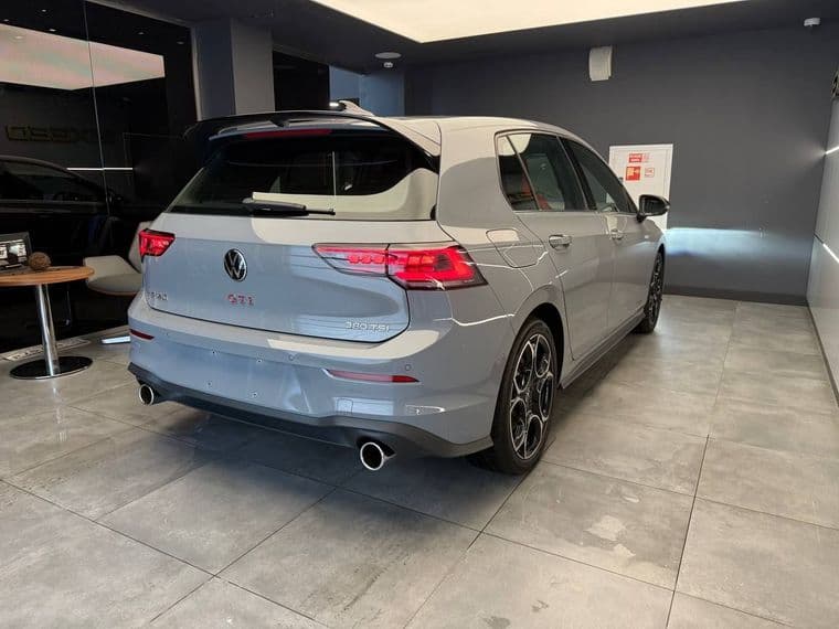 Volkswagen Golf GTI, 2025 - вид 3