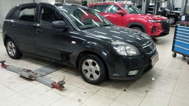 KIA Rio 2010 года, 256 406 км | VIN 00215 - вид 1