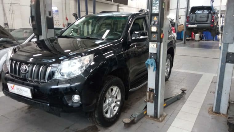 Toyota Land Cruiser Prado 2012 года, 224 373 км - вид 1