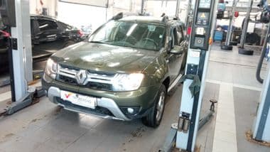 Renault Duster 2015 года, 177 644 км | VIN 07994 - вид 1