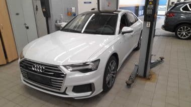 Audi A6 2023 года, 9 122 км - вид 1