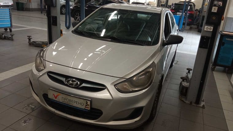 Hyundai Solaris 2013 года, 352 536 км - вид 1