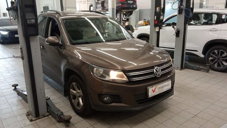 Volkswagen Tiguan, 2014 - вид 2