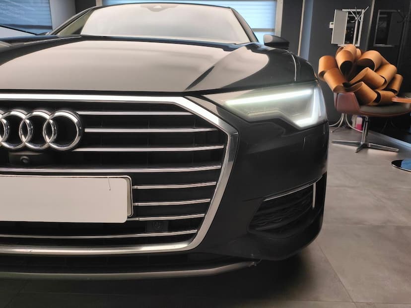 Audi A6, 2018 - вид 3