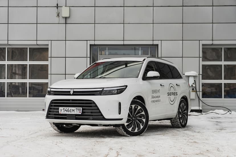 Seres M7 2023 года, 4 250 км - вид 1