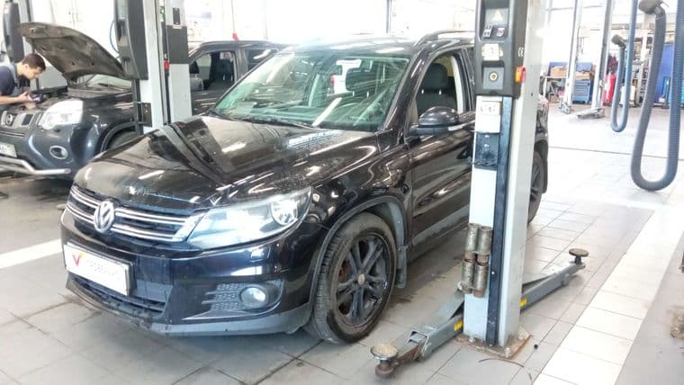 Volkswagen Tiguan 2015 года, 188 242 км - вид 1 Volkswagen Tiguan 2015 года, 188 242 км - вид 1