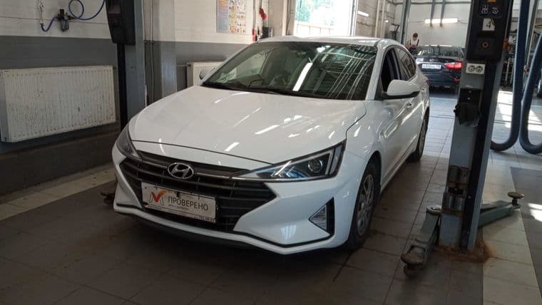 Hyundai Elantra 2020 года, 170 872 км - вид 1 Hyundai Elantra 2020 года, 170 872 км - вид 1