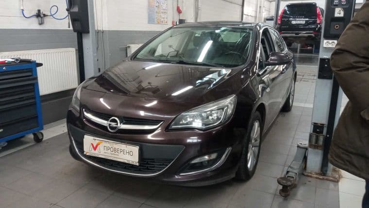 Opel Astra 2013 года, 153 000 км - вид 1 Opel Astra 2013 года, 153 000 км - вид 1