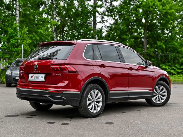 Volkswagen Tiguan 2021 года, 98 908 км - вид 2 Volkswagen Tiguan 2021 года, 98 908 км - вид 2