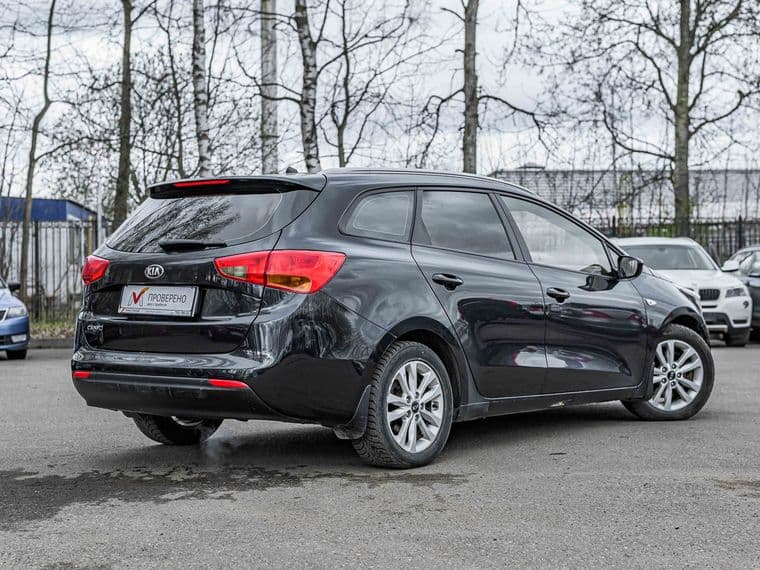KIA Ceed 2016 года, 245 743 км - вид 2 KIA Ceed 2016 года, 245 743 км - вид 2