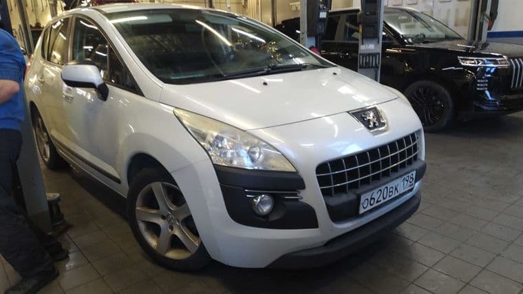 Peugeot 3008 2011 года, 200 190 км | VIN 24605 - вид 2 Peugeot 3008 2011 года, 200 190 км | VIN 24605 - вид 2