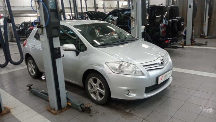 Toyota Auris 2011 года, 125 314 км | VIN 69763 - вид 2 Toyota Auris 2011 года, 125 314 км | VIN 69763 - вид 2