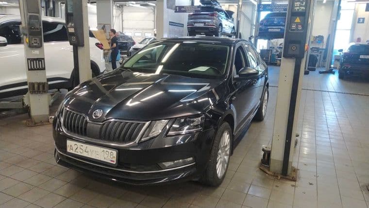 Skoda Octavia 2018 года, 113 630 км - вид 1 Skoda Octavia 2018 года, 113 630 км - вид 1