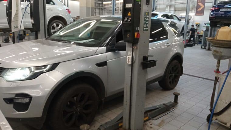 Land Rover Discovery Sport 2016 года, 242 365 км | VIN 38230 - вид 2 Land Rover Discovery Sport 2016 года, 242 365 км | VIN 38230 - вид 2