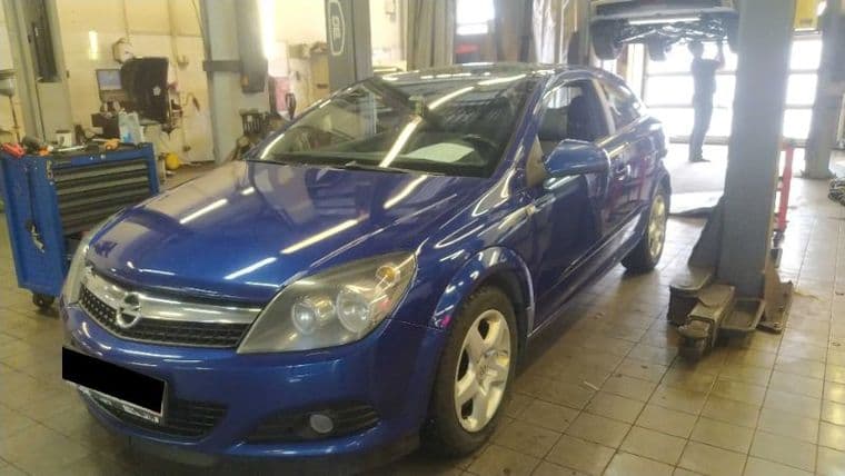 Opel Astra GTC 2010 года, 155 462 км - вид 1 Opel Astra GTC 2010 года, 155 462 км - вид 1