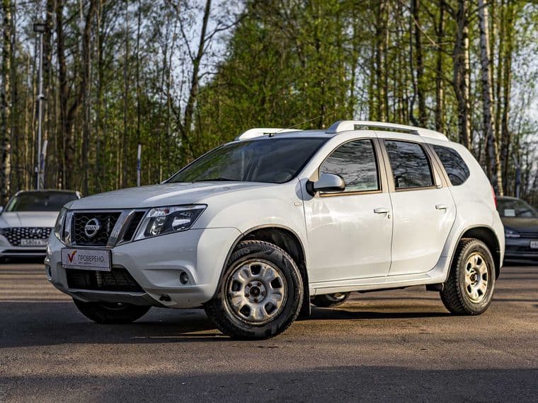 Nissan Terrano 2015 года, 125 993 км - вид 1 Nissan Terrano 2015 года, 125 993 км - вид 1