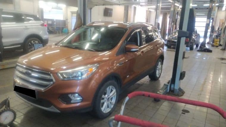 Ford Kuga 2016 года, 136 452 км - вид 1 Ford Kuga 2016 года, 136 452 км - вид 1