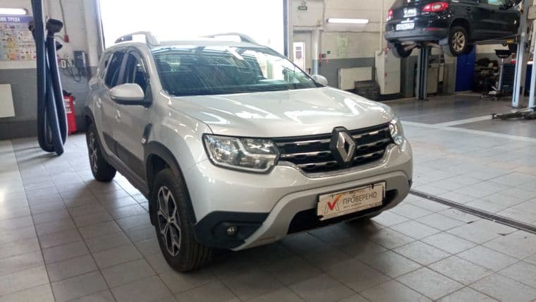 Renault Duster 2022 года, 114 247 км - вид 2 Renault Duster 2022 года, 114 247 км - вид 2