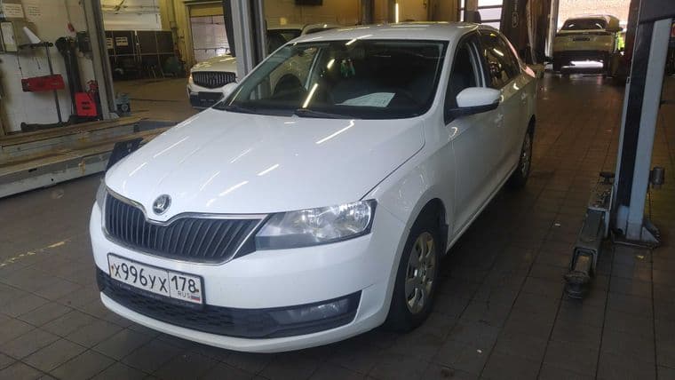Skoda Rapid 2018 года, 250 200 км - вид 1 Skoda Rapid 2018 года, 250 200 км - вид 1