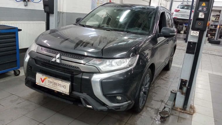 Mitsubishi Outlander 2021 года, 185 985 км - вид 1 Mitsubishi Outlander 2021 года, 185 985 км - вид 1