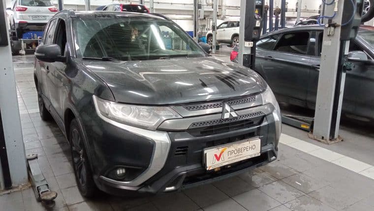 Mitsubishi Outlander 2021 года, 185 985 км - вид 2 Mitsubishi Outlander 2021 года, 185 985 км - вид 2
