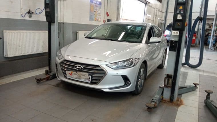 Hyundai Elantra 2018 года, 63 224 км - вид 1 Hyundai Elantra 2018 года, 63 224 км - вид 1
