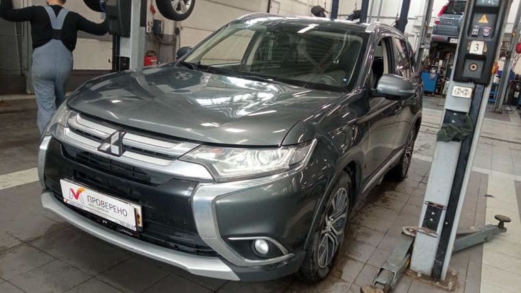 Mitsubishi Outlander 2016 года, 182 133 км - вид 1 Mitsubishi Outlander 2016 года, 182 133 км - вид 1