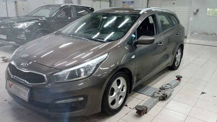 KIA Ceed 2017 года, 199 870 км - вид 1 KIA Ceed 2017 года, 199 870 км - вид 1