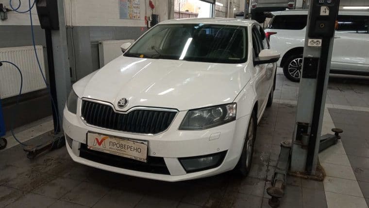 Skoda Octavia 2014 года, 199 833 км - вид 1 Skoda Octavia 2014 года, 199 833 км - вид 1