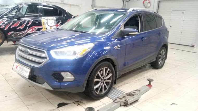 Ford Kuga 2017 года, 187 000 км - вид 1 Ford Kuga 2017 года, 187 000 км - вид 1