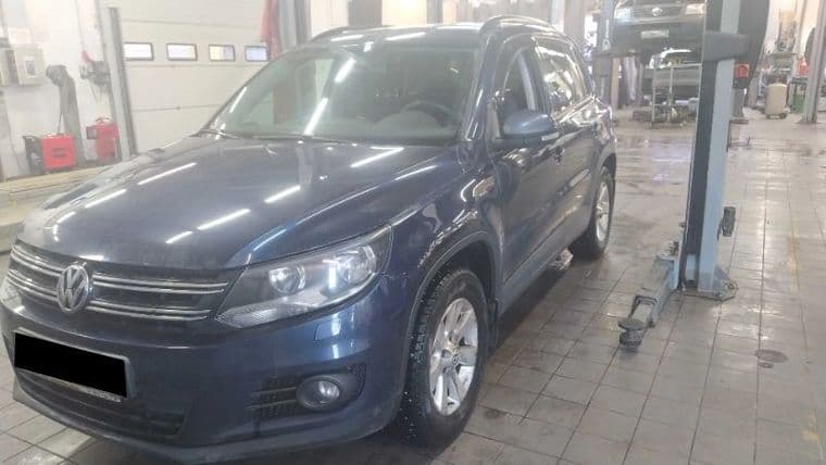 Volkswagen Tiguan 2012 года, 100 937 км - вид 1 Volkswagen Tiguan 2012 года, 100 937 км - вид 1