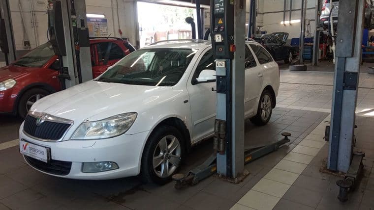 Skoda Octavia 2012 года, 226 645 км - вид 1 Skoda Octavia 2012 года, 226 645 км - вид 1