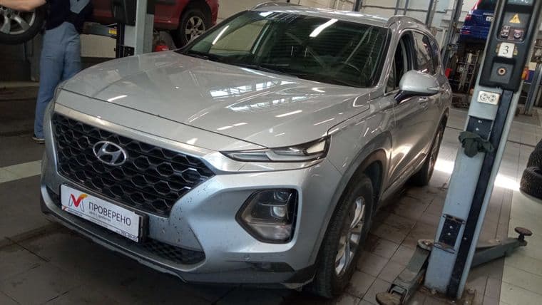 Hyundai Santa Fe 2019 года, 118 396 км - вид 1 Hyundai Santa Fe 2019 года, 118 396 км - вид 1