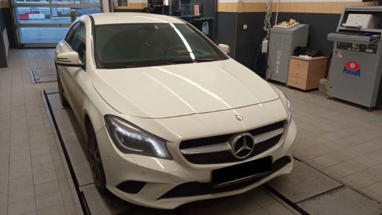 Mercedes-Benz CLA-класс 2014 года, 92 153 км - вид 2 Mercedes-Benz CLA-класс 2014 года, 92 153 км - вид 2