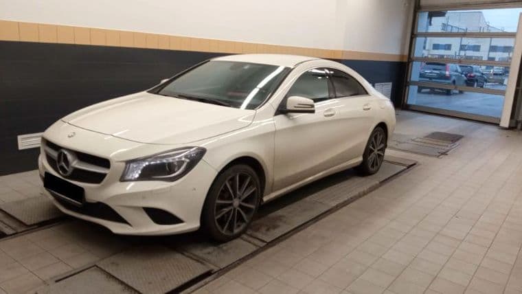 Mercedes-Benz CLA-класс 2014 года, 92 153 км - вид 1 Mercedes-Benz CLA-класс 2014 года, 92 153 км - вид 1