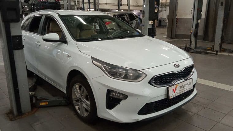 KIA Ceed 2020 года, 124 797 км - вид 2 KIA Ceed 2020 года, 124 797 км - вид 2