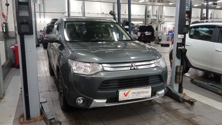 Mitsubishi Outlander 2014 года, 166 390 км | VIN 16098 - вид 2 Mitsubishi Outlander 2014 года, 166 390 км | VIN 16098 - вид 2