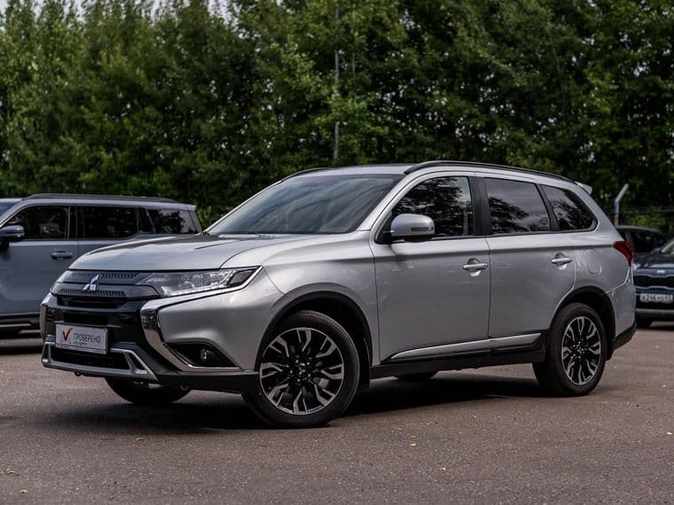 Mitsubishi Outlander 2022 года, 138 698 км - вид 1 Mitsubishi Outlander 2022 года, 138 698 км - вид 1