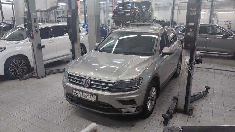 Volkswagen Tiguan 2017 года, 172 676 км | VIN 09901 - вид 1 Volkswagen Tiguan 2017 года, 172 676 км | VIN 09901 - вид 1
