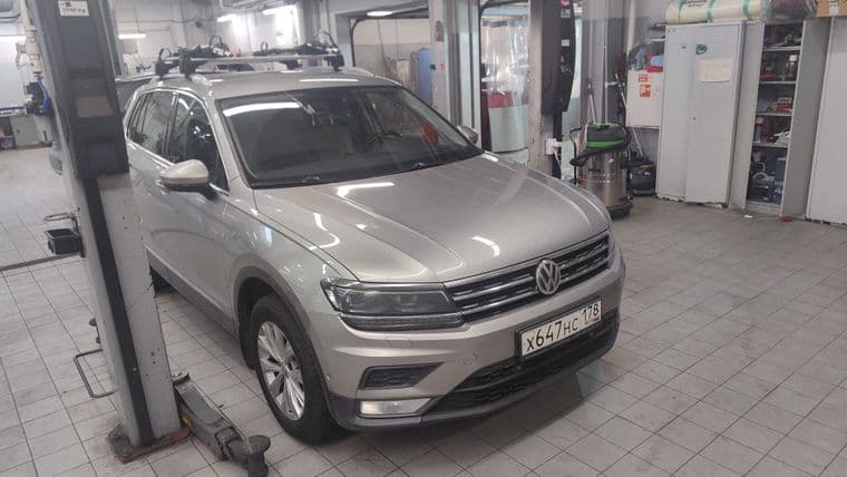 Volkswagen Tiguan 2017 года, 172 676 км | VIN 09901 - вид 2 Volkswagen Tiguan 2017 года, 172 676 км | VIN 09901 - вид 2