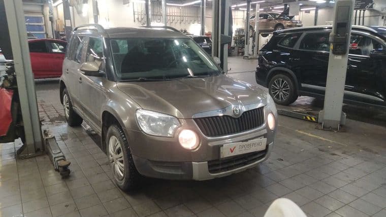 Skoda Yeti 2011 года, 94 844 км - вид 2 Skoda Yeti 2011 года, 94 844 км - вид 2