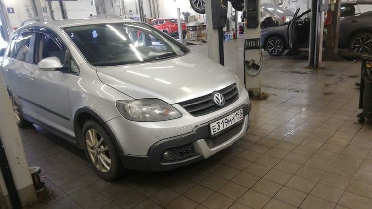 Volkswagen Golf Plus 2008 года, 216 928 км - вид 2 Volkswagen Golf Plus 2008 года, 216 928 км - вид 2