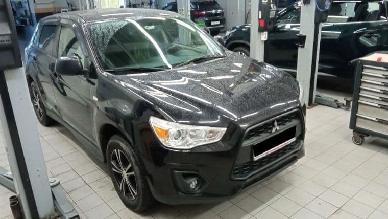 Mitsubishi ASX 2014 года, 190 000 км - вид 2 Mitsubishi ASX 2014 года, 190 000 км - вид 2