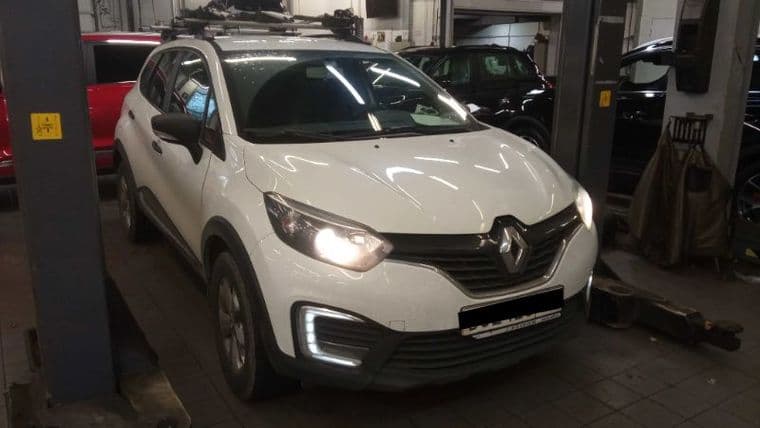Renault Kaptur 2018 года, 83 835 км - вид 2 Renault Kaptur 2018 года, 83 835 км - вид 2
